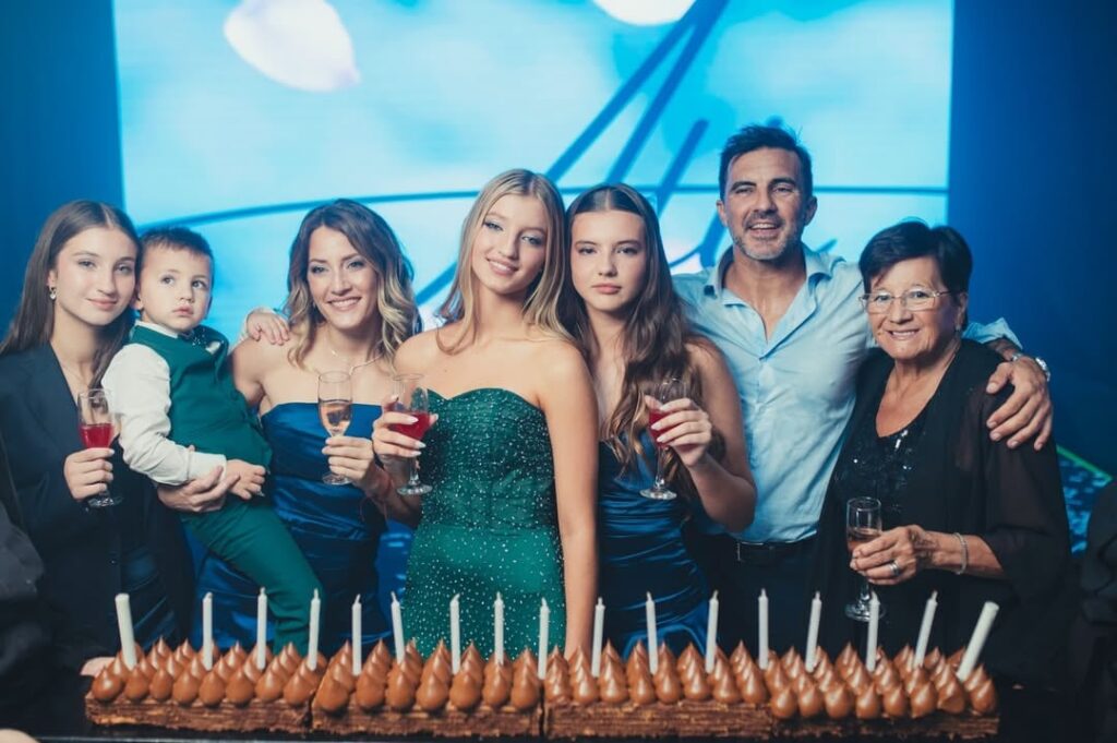 El mensaje de Mica Viciconte reavivó la polémica familiar luego de la fiesta de 15 de Allegra: “La gente que querés”