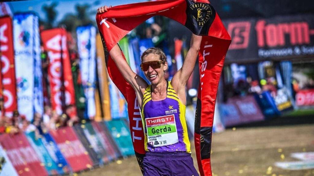Récords, emoción y multitud: más de 20.000 corredores participaron en la ultramaratón más antigua del mundo